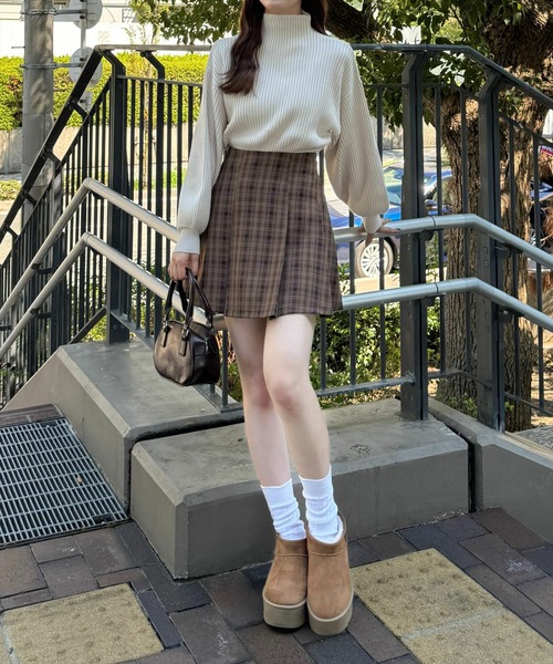 clear（クリア）の「ボトルネックゆるニットプルオーバー [ベーシック]≪2024AW新作≫（ニット/セーター・レディース・マスタード/テラコッタ/ブルーグレー/グレイッシュベージュ/アイボリー/ブラック・F）」の20枚目の写真