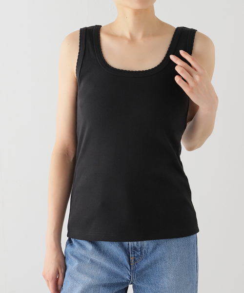 Spick & Span(スピックアンドスパン)の「Uネックノースリーブ(タンクトップ・レディース・ベージュ/ブラック・FREE)」の1枚目の写真