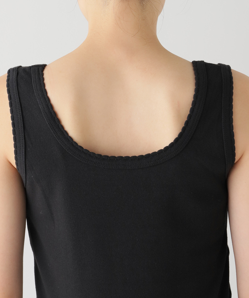 Spick & Span(スピックアンドスパン)の「Uネックノースリーブ(タンクトップ・レディース・ベージュ/ブラック・FREE)」の7枚目の写真