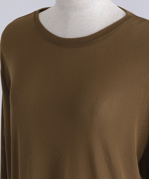 EN NEUME(エンノイム)の「Power Net Mesh Top(Tシャツ/カットソー・レディース・ブラック/オリーブ/グレー/ホワイト・FREE)」の20枚目の写真