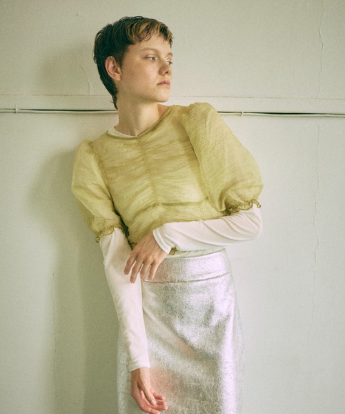 EN NEUME(エンノイム)の「Power Net Mesh Top(Tシャツ/カットソー・レディース・ブラック/オリーブ/グレー/ホワイト・FREE)」の10枚目の写真