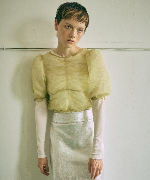 EN NEUME(エンノイム)の「Power Net Mesh Top(Tシャツ/カットソー・レディース・ブラック/オリーブ/グレー/ホワイト・FREE)」の9枚目の写真