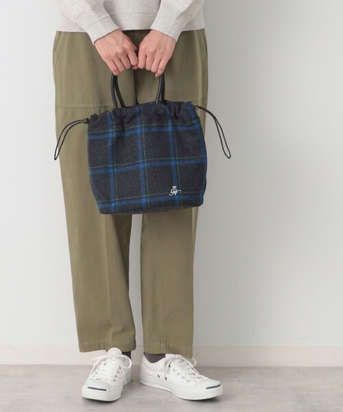 Dessin（デッサン）の「◆2WAYチェックドロストリングトート（ショルダーバッグ・レディース・チャコールグレー/ブラック系4/ブラック系1/レッド系6・00）」の11枚目の写真