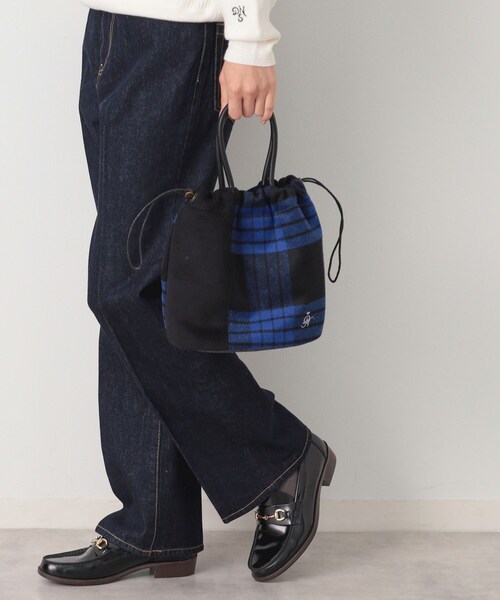 Dessin（デッサン）の「◆2WAYチェックドロストリングトート（ショルダーバッグ・レディース・チャコールグレー/ブラック系4/ブラック系1/レッド系6・00）」の15枚目の写真