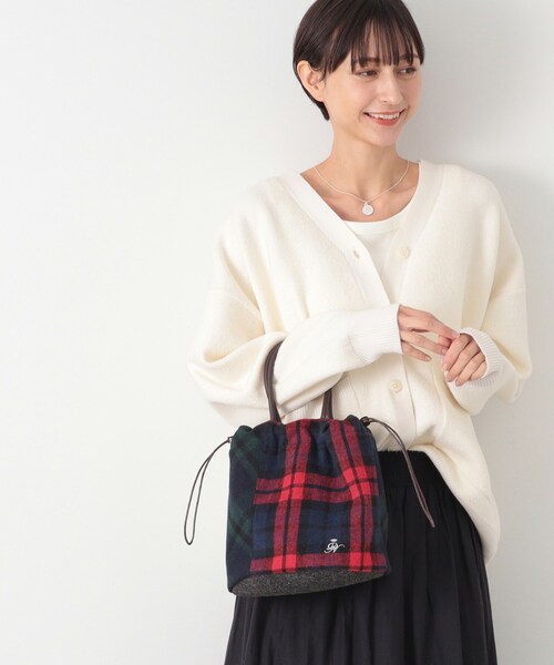 Dessin（デッサン）の「◆2WAYチェックドロストリングトート（ショルダーバッグ・レディース・チャコールグレー/ブラック系4/ブラック系1/レッド系6・00）」の17枚目の写真