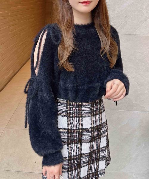 INGNI（イング）の「フェザー袖リボンニット（ニット/セーター・レディース・ピンク/アイボリー/ブラック/グレー系その他・M）」の5枚目の写真