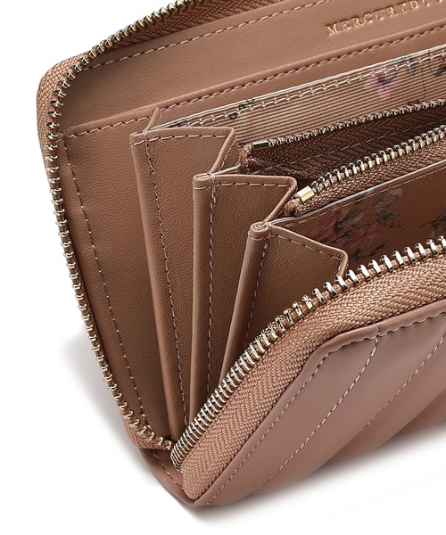 MERCURYDUO（マーキュリーデュオ）の「【MERCURYDUO/マーキュリーデュオ】ストライプキルティング　ラウンド長財布（財布・レディース・イエロー/シルバー/アイボリー/ブラック/ピンク・FREE）」の10枚目の写真