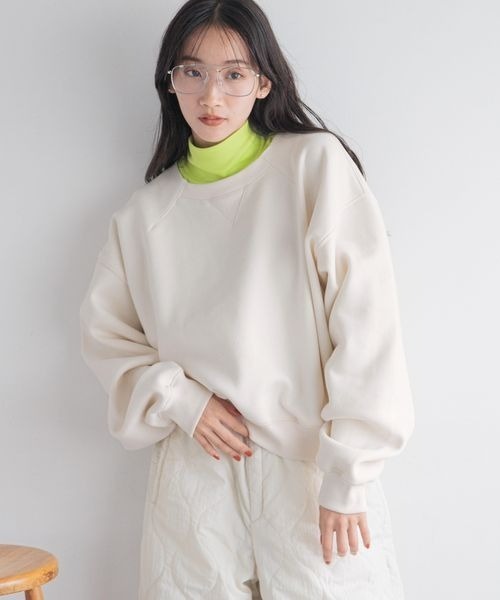 LOWRYS FARM（ローリーズファーム）の「スウェードウラケプルオーバーＬＳ　133783（スウェット・レディース・イエロー/チャコールグレー/アイボリー・FREE）」の2枚目の写真