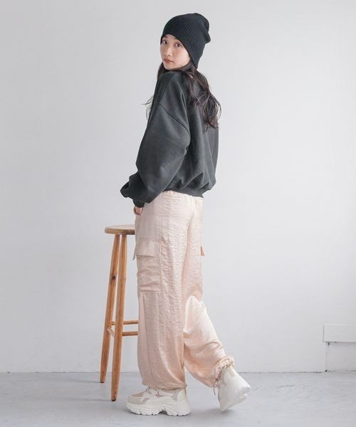 LOWRYS FARM（ローリーズファーム）の「スウェードウラケプルオーバーＬＳ　133783（スウェット・レディース・イエロー/チャコールグレー/アイボリー・FREE）」の17枚目の写真