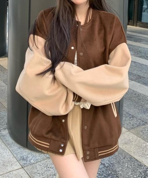 Teem Store(チームストア)の「裏起毛オーバーサイズスウェットスタジャン(スタジャン・レディース・ブラック/ブラウン・F)」の22枚目の写真