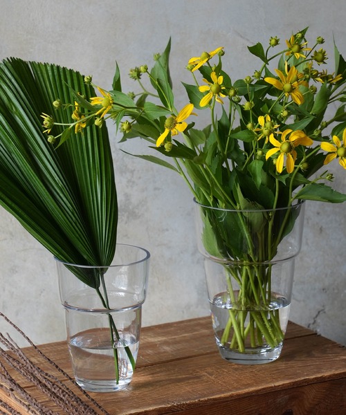 DULTON（ダルトン）の「GLASS VASE PASO H.180/フラワーベース パソ（フラワーベース・メンズ・クリア・SMALL）」の5枚目の写真