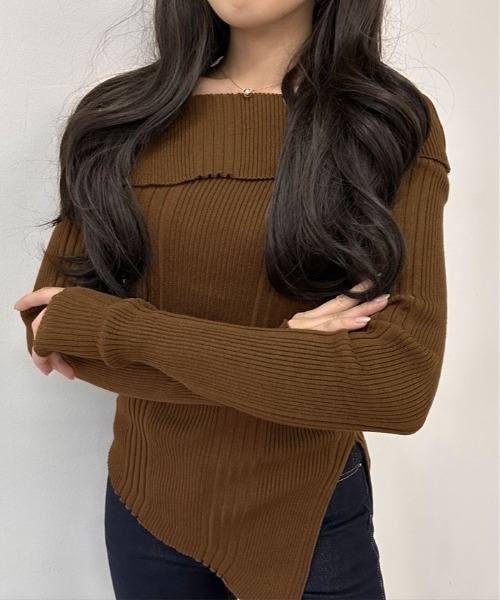 kirakiraShop(キラキラショップ)の「ボタン アクセント オフショル ニット トップス(ニット/セーター・レディース・ホワイト/ブラック/チャコール/グレー/レッド/ブラウン・FREE)」の7枚目の写真
