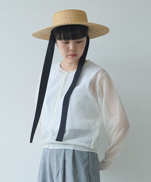 yuni（ユニ ）の「○シアーフラワーニット クルーネック
