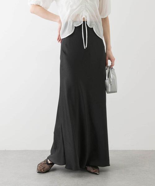 SENSE OF PLACE by URBAN RESEARCH(センスオブプレイスバイアーバンリサーチ)の「『一部WEB限定カラー』ナローサテンスカート(スカート・レディース・ブラック/アイボリー/チャコールグレー/シルバー/イエロー・SMALL/MEDIUM/TALL)」の18枚目の写真