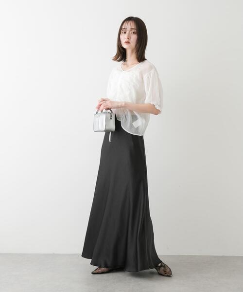 SENSE OF PLACE by URBAN RESEARCH(センスオブプレイスバイアーバンリサーチ)の「『一部WEB限定カラー』ナローサテンスカート(スカート・レディース・ブラック/アイボリー/チャコールグレー/シルバー/イエロー・SMALL/MEDIUM/TALL)」の21枚目の写真