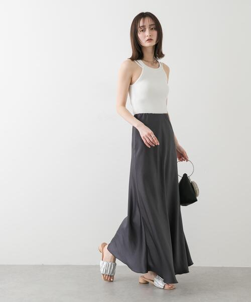 SENSE OF PLACE by URBAN RESEARCH（センスオブプレイスバイアーバンリサーチ）の「『一部WEB限定カラー』ナローサテンスカート（スカート・レディース・ブラック/アイボリー/チャコールグレー/シルバー/イエロー・SMALL/MEDIUM/TALL）」の20枚目の写真