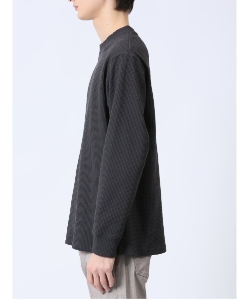m.f.editorial(エムエフエディトリアル)の「【ストレッチ 吸水速乾 UVカット アンチピリング】m.f.エディトリアル メンズ テックワッフル クルーネック 長袖 Tシャツ(Tシャツ/カットソー・メンズ・ブラック/ホワイト/ベージュ/ネイビー・MEDIUM/LARGE/X-LARGE)」の19枚目の写真