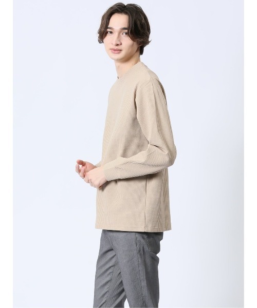 m.f.editorial(エムエフエディトリアル)の「【ストレッチ 吸水速乾 UVカット アンチピリング】m.f.エディトリアル メンズ テックワッフル クルーネック 長袖 Tシャツ(Tシャツ/カットソー・メンズ・ブラック/ホワイト/ベージュ/ネイビー・MEDIUM/LARGE/X-LARGE)」の5枚目の写真