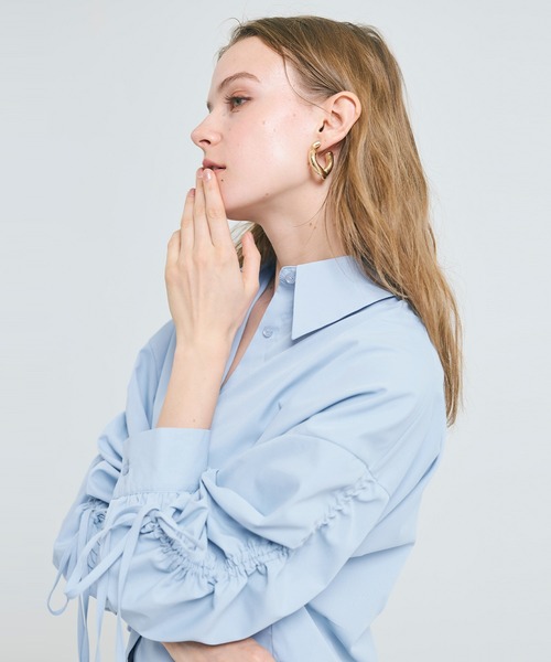 coca(coca)(コカ)の「袖シャーリングクロップドブラウス(シャツ/ブラウス・レディース・ライトブルー/ホワイト・L/M)」の18枚目の写真