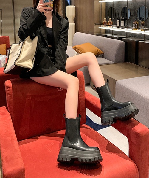 Lace Ladies(レースレディース)の「厚底 3段 レザー調 サイドゴア ミドル ブーツ(ブーツ・レディース・ブラック・24cm/23.5cm/23cm/22.5cm/25cm/24.5cm)」の8枚目の写真