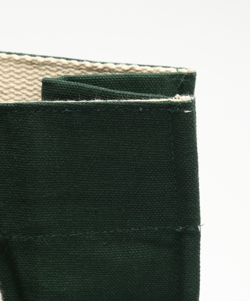 IDEA BOOKS(アイディアブックス)の「【IDEA BOOKS / アイディアブックス】VEGAN ATHLETIC BAG(クラッチバッグ・メンズ・グリーン・FREE)」の4枚目の写真