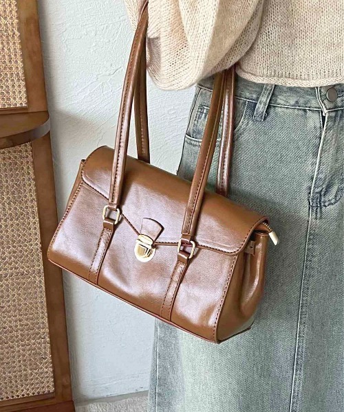 apres jour clair(アプレジュールクレア)の「【apres jour clair×ARIAZ】アンティーク風ショルダーバッグ(ショルダーバッグ・レディース・ブラック/ダークブラウン・FREE)」の7枚目の写真