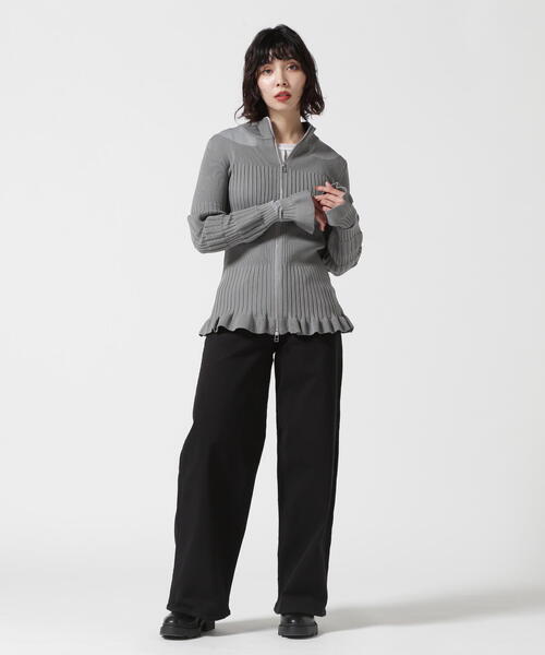 surt（サート）の「SURT（サート） WIDEBLACK  DENIM（デニムパンツ・レディース・ブラック・S/M/XS）」の4枚目の写真