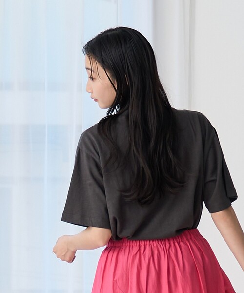CONVERSE(コンバース)の「CONVERSE(コンバース)別注アソート ロゴ プリント Tシャツ(Tシャツ/カットソー・レディース・その他1/その他2/コバルトブルー/オフホワイト/レッド/ダークグレー・M/L)」の16枚目の写真
