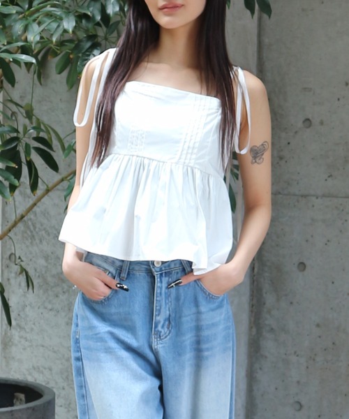 JilLA(ジルア)の「Shoulder Ribbon French Camisole / ショルダーリボンフレンチキャミソール(キャミソール・レディース・ホワイト/ブラック・FREE)」の3枚目の写真