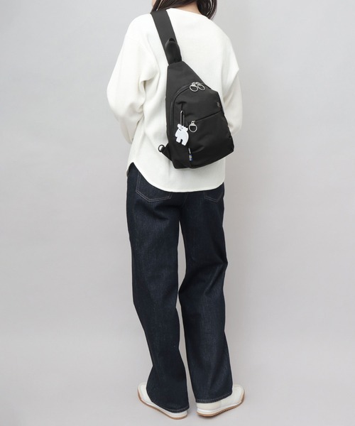 軽量 撥水 ポリエステル スリング クロスボディバッグ（ボディバッグ