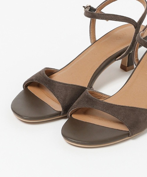 BAYFLOW（ベイフロー）の「[片手で簡単着脱可♪]スエードアンクルストラップサンダル（サンダル・レディース・レッド/ブラック/ブラウン・MEDIUM/LARGE）」の18枚目の写真