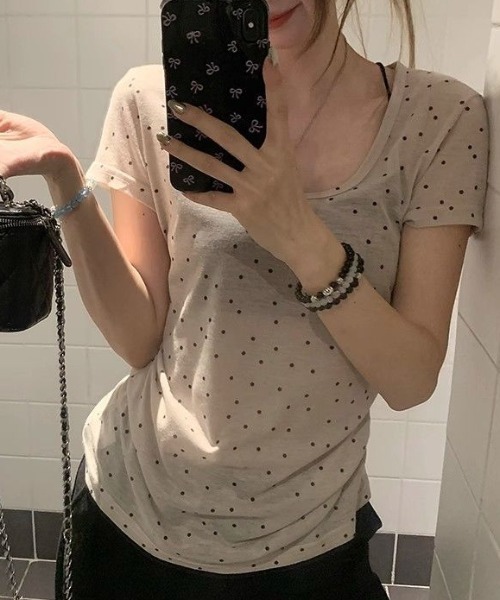 Teem Store(チームストア)の「ラウンドネックドット柄半袖Tシャツトップス シアートップス(Tシャツ/カットソー・レディース・アイボリー/グレー・M/S)」の3枚目の写真