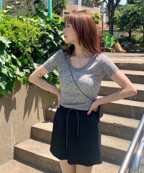 Teem Store(チームストア)の「ラウンドネックドット柄半袖Tシャツトップス シアートップス(Tシャツ/カットソー・レディース・アイボリー/グレー・M/S)」の19枚目の写真