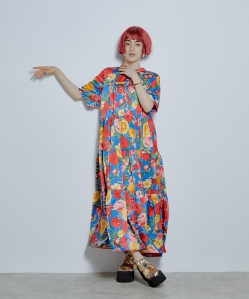 フラワープリントティアードワンピース（ワンピース）｜manana suerte