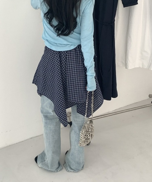 gossip!ロサンゼルス(ゴシップロサンゼルス)の「Y2Kレトロチェックアシンメトリースカート 個性派(スカート・レディース・チェック・FREE)」の4枚目の写真