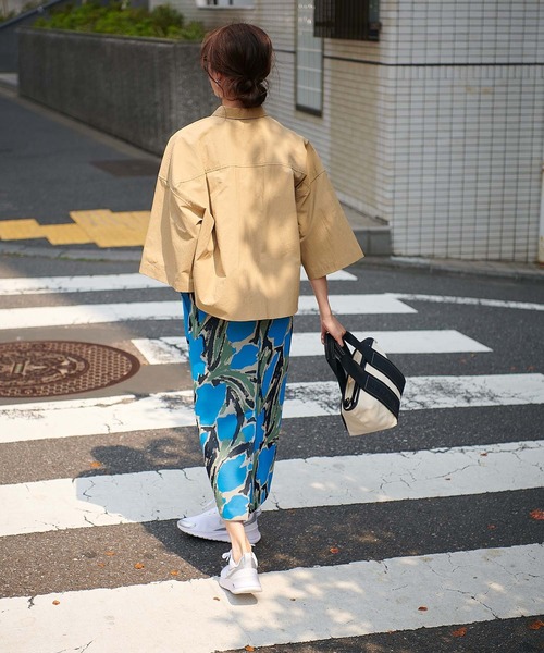 Jines(ジネス)の「紫外線防止加工 ハーフスリーブボックスシャツ(シャツ/ブラウス・レディース・グレー系その他/キャメル・38)」の16枚目の写真