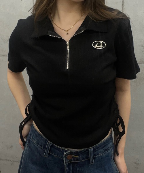 ROGER AND RAW（ロジャーアンドロウ）の「プレート付きスキッパークロップド丈Ｔシャツ（Tシャツ/カットソー・レディース・ブラック/ピンク/ホワイト/グレー/カーキ/チャコールグレー/ブラック系その他/オフホワイト/スミクロ・MEDIUM/LARGE）」の4枚目の写真