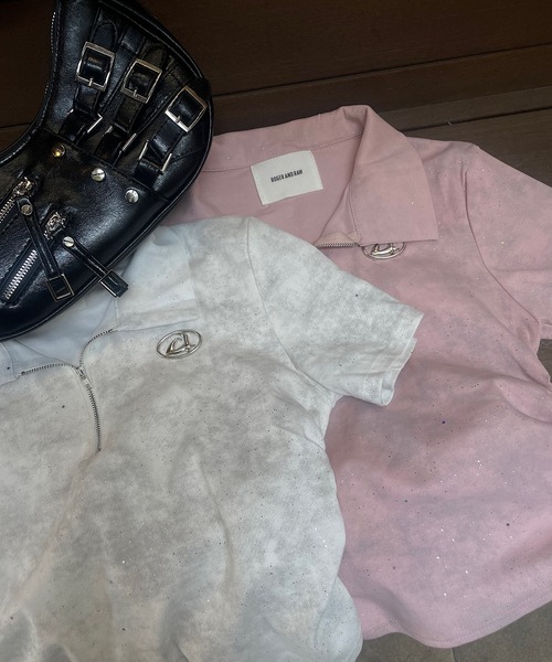 ROGER AND RAW（ロジャーアンドロウ）の「プレート付きスキッパークロップド丈Ｔシャツ（Tシャツ/カットソー・レディース・ブラック/ピンク/ホワイト/グレー/カーキ/チャコールグレー/ブラック系その他/オフホワイト/スミクロ・MEDIUM/LARGE）」の18枚目の写真