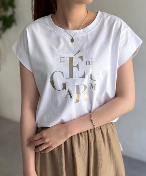 Chez toi（シェトワ）の「ランダムロゴフレンチスリーブT（Tシャツ/カットソー・レディース・アイボリー/ブラック/グレイッシュベージュ/オフホワイト・FREE）」の2枚目の写真