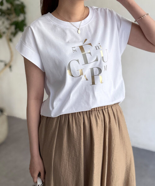 Chez toi（シェトワ）の「ランダムロゴフレンチスリーブT（Tシャツ/カットソー・レディース・アイボリー/ブラック/グレイッシュベージュ/オフホワイト・FREE）」の6枚目の写真