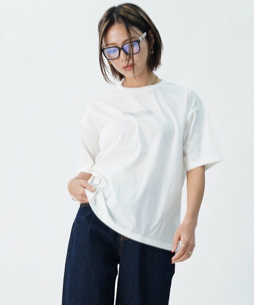 UNDICI・NOVE(ウンディッチノーベ)の「【AECA BLANC】アエカブラン/オーガニックコットン ロゴプリントTシャツ(Tシャツ/カットソー・レディース・ブルー/ブラック/ホワイト・L/M)」の16枚目の写真