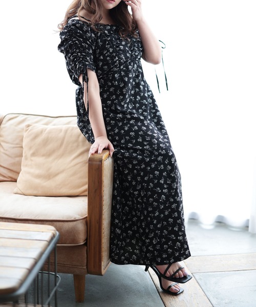 Ruwan yu(ルワンユー)の「ギャザー花柄ワンピース【大きいサイズ対応】(ワンピース・レディース・ブラック・4L/3L/LL/L)」の15枚目の写真