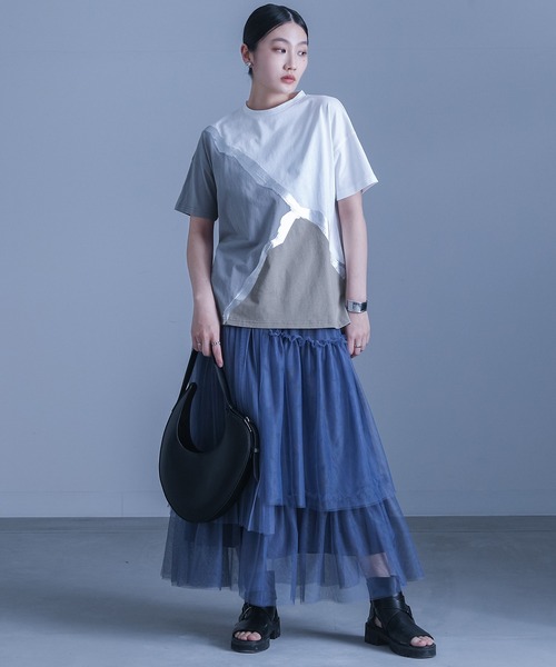 kOhAKU(コハク)の「『配色切替箔ラインカットソー』(Tシャツ/カットソー・レディース・ブラック/オフホワイト・1/2)」の6枚目の写真