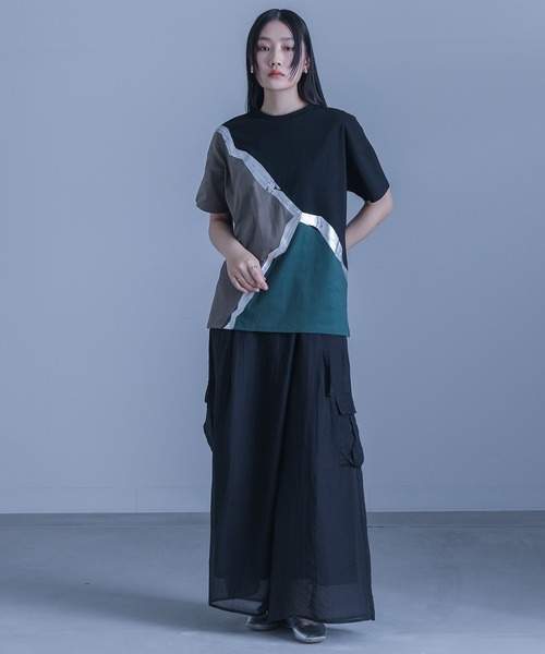 kOhAKU(コハク)の「『配色切替箔ラインカットソー』(Tシャツ/カットソー・レディース・ブラック/オフホワイト・1/2)」の9枚目の写真