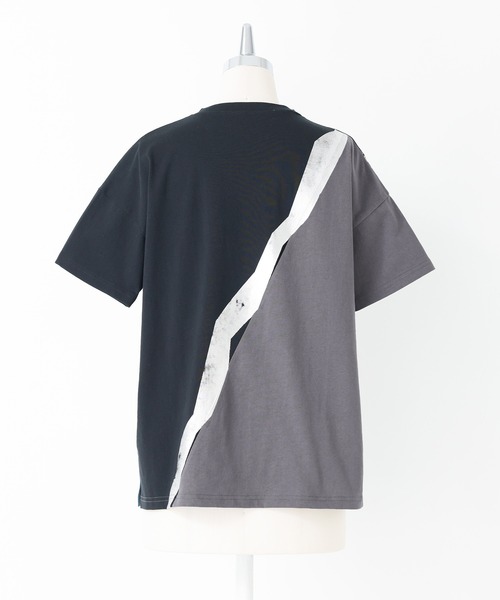 kOhAKU(コハク)の「『配色切替箔ラインカットソー』(Tシャツ/カットソー・レディース・ブラック/オフホワイト・1/2)」の20枚目の写真