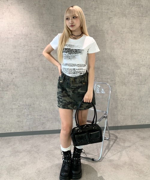 lilful(リルフル)の「フロントレタリングロゴ コンパクトTシャツ(Tシャツ/カットソー・レディース・ホワイト・M/S)」の20枚目の写真