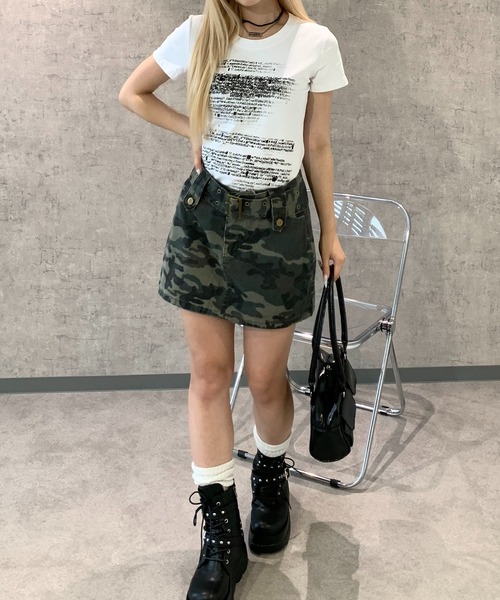 lilful(リルフル)の「フロントレタリングロゴ コンパクトTシャツ(Tシャツ/カットソー・レディース・ホワイト・M/S)」の21枚目の写真