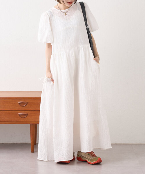 w closet(ダブルクローゼット)の「【3色展開】バルーンスリーブワンピース(ワンピース・レディース・サックスブルー/ブラック/オフホワイト・FREE)」の14枚目の写真