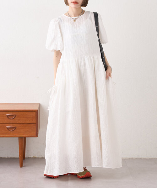 w closet(ダブルクローゼット)の「【3色展開】バルーンスリーブワンピース(ワンピース・レディース・サックスブルー/ブラック/オフホワイト・FREE)」の15枚目の写真
