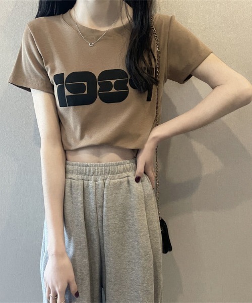 B'day(ビーデイ)の「【 B'day / ビーデー 】クロップド プリントTシャツ(Tシャツ/カットソー・レディース・ブラック/ベージュ/ホワイト・MEDIUM/LARGE/X-LARGE)」の8枚目の写真